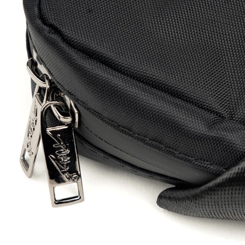 Чанта PURIZE Activated Carbon Shoulder Bag Чанта PURIZE Activated Carbon Shoulder Bag